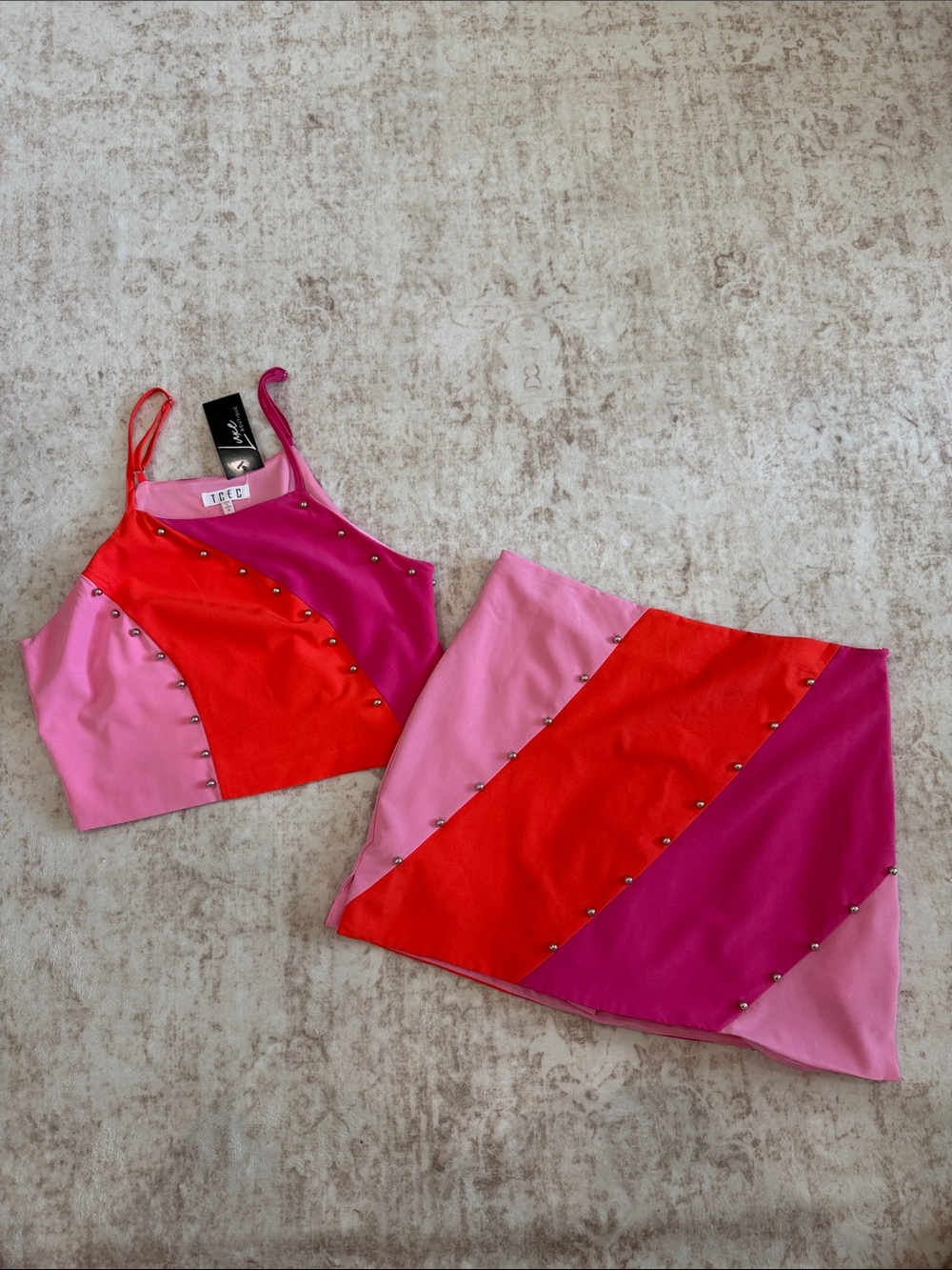 TCEC Pink Red Fuchsia Colorblock Studded Skirt Set